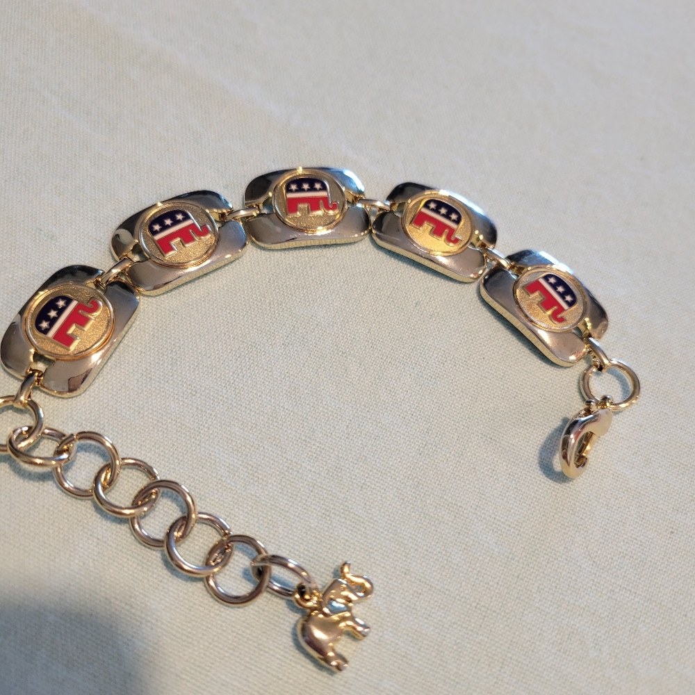Elephant and Flag  Link Bracelet,signed 2006AD